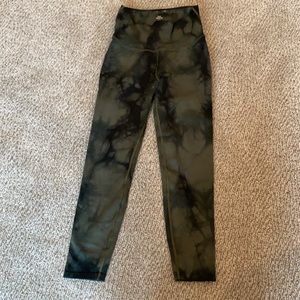 Good American - Tye Dye good waist legging